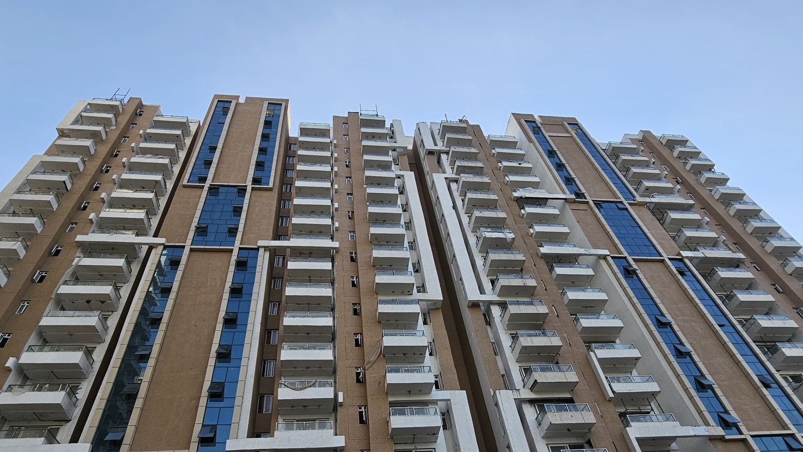1 BHK Studio Apartment for Sale in Sector 111, Gurgaon Near Delhi Borde